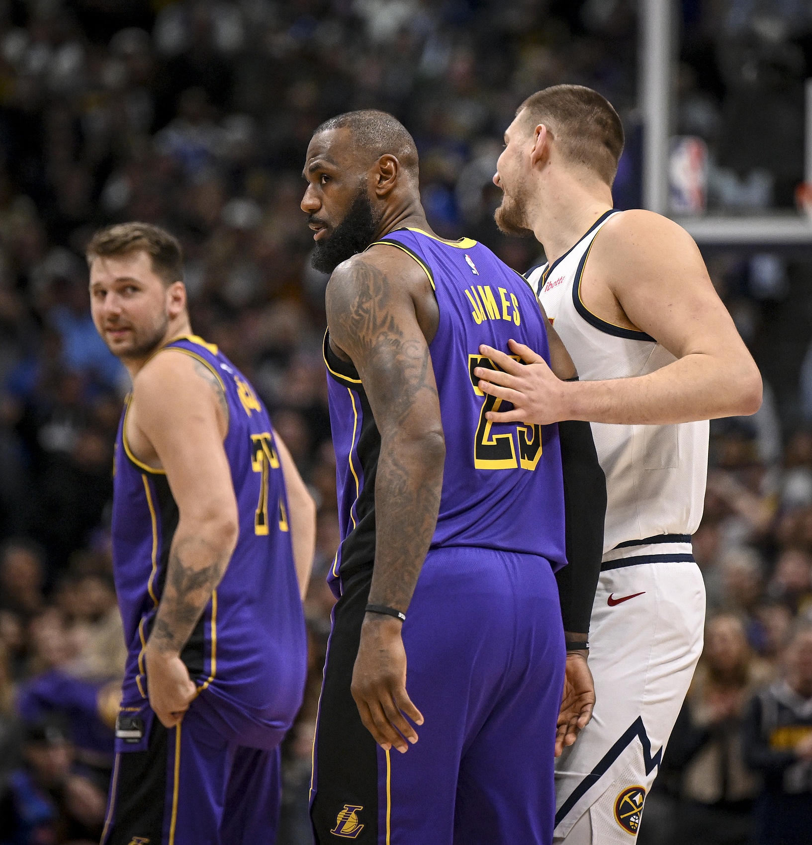 九游体育官方网站-詹姆斯之后谁来搭档东契奇？浓眉二进宫？约基奇字母哥前往湖人？